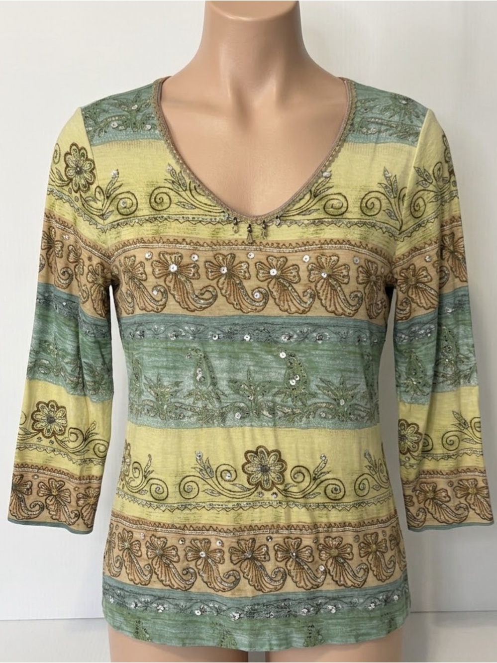 Embroidered V-Neck Long Sleeve Top in Yellow and Sage Green L